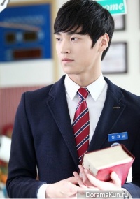 Lee Tae Hwan