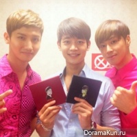 Минхо из SHINee