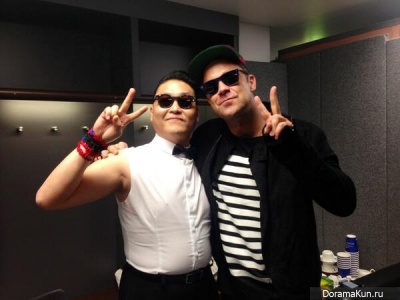 PSY с Робби Уильямсом