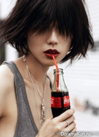 Tao Okamoto для Vogue China август 2011
