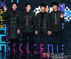 CNBLUE1