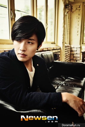 Kang Ha Neul