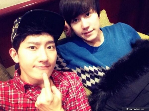 SUPER JUNIOR
