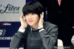 SHINee SHINee