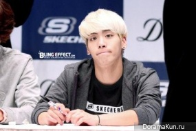 SHINee SHINee