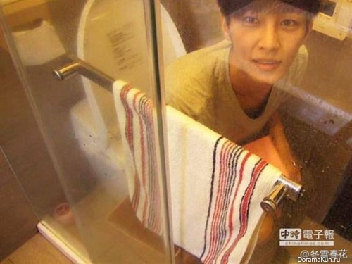 Aaron Yan