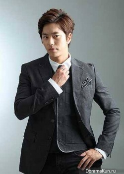 Yoon Hyun Min Yoon Hyun Min