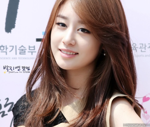 Park Ji Yeon