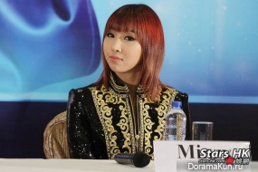 2NE1