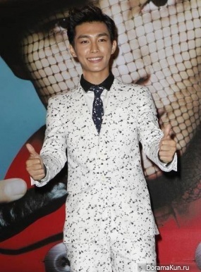 Aaron Yan
