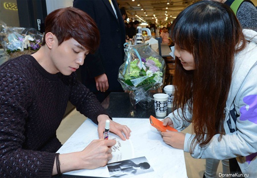 Ли Дон Ук Ли Дон Ук