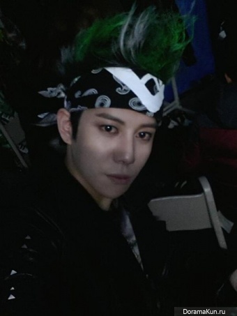 Кён из Block B