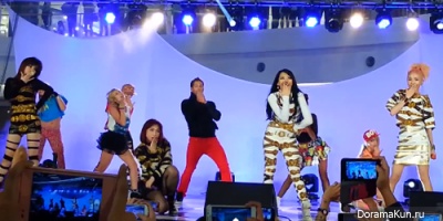 2NE1