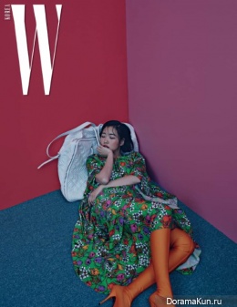 Kim Go Eun для W Korea March 2017 Extra