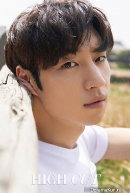 Lee Je Hoon для High Cut Vol. 197