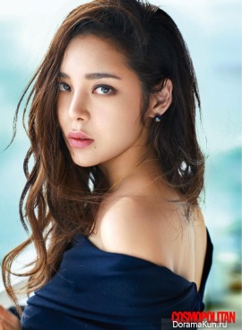 Park Si Yeon для Cosmopolitan December 2016