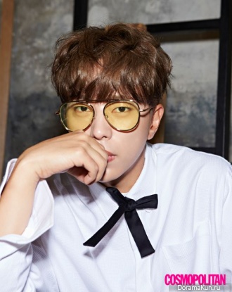 Yoon Hyun Min для Cosmopolitan August 2017