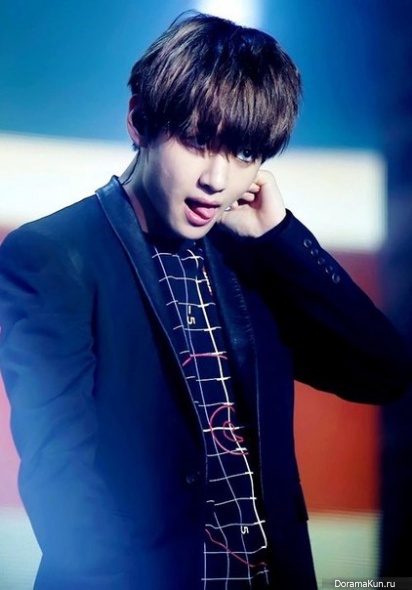 V