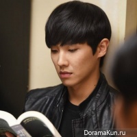 Lee Joon