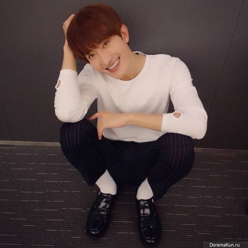 Zhou Mi