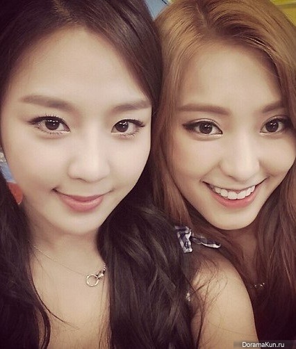 Yewon,Bora