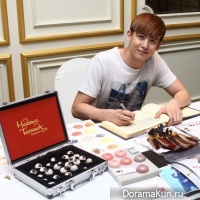 Nichkhun