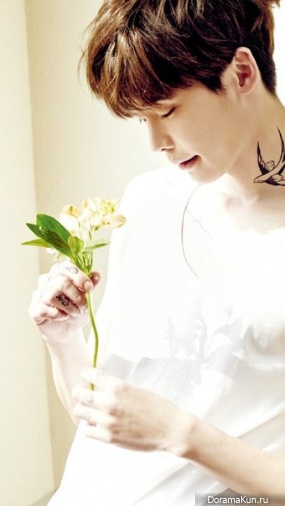 Lee Jong Suk