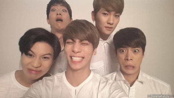 SHINee