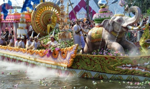 Festival offerings lotus