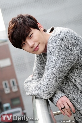 Lee Jong Suk