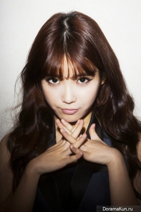 IU