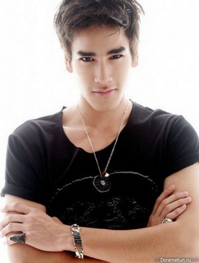 Nadech Kugimiya