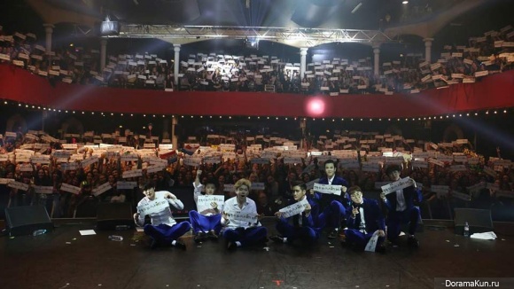 Block-B-Paris