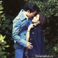 Ji Sung and Lee Bo Young