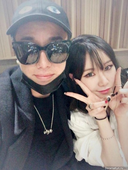 Yezi and San E