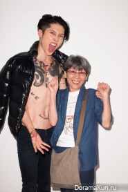Miyavi and mom