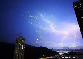 Hong Kong lightning storm 10 July 2016