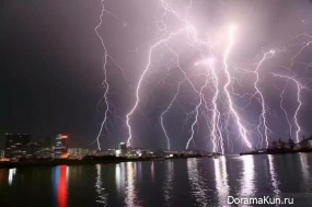 Hong Kong lightning storm 10 July 2016