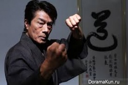 Yasuaki Kurata
