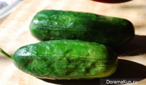 Salad with cucumber, radish