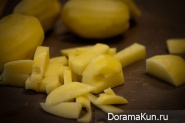 Potatoes with chili in Chinese