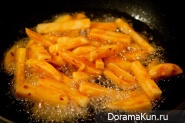 Potatoes with chili in Chinese