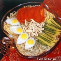 Noodles Dragon and Phoenix