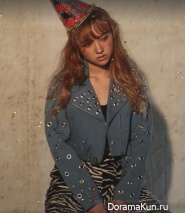 Parawie Weigel (Ploychompoo) для Billboard December 2016