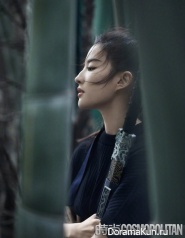 Liu Yifei для Cosmopolitan August 2017