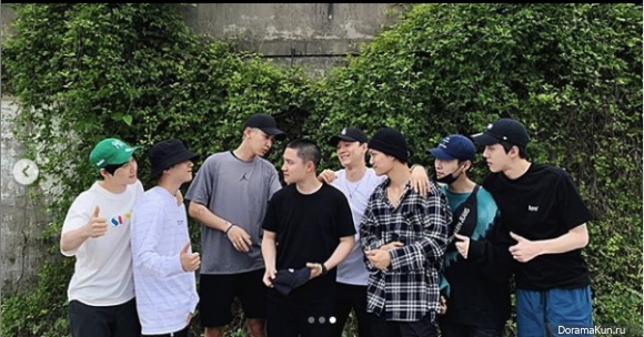 EXO