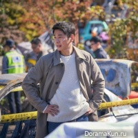 Lee Yi Kyung