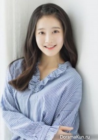 Park Si Eun