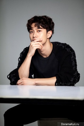 Kwak Dong Yeon