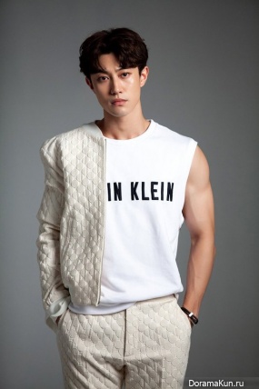 Kwak Dong Yeon